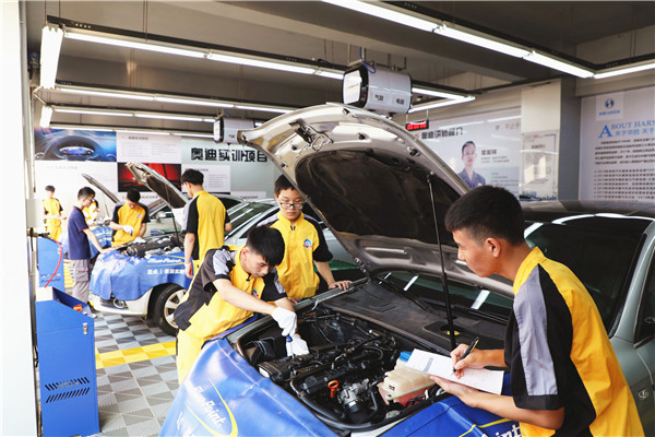 奧迪實(shí)訓(xùn) (5)_副本_副本.jpg