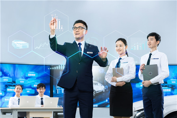 智能網聯應用工程師2_副本.jpg